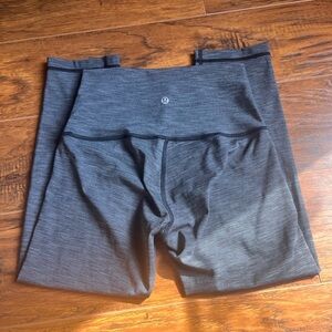 ✨Lululemon Wunder Under 25" Heathered Black Leggings SIZE 6 ✨